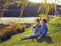 VIP Lakeside Cottage