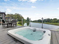 Lake View Spa 6C6