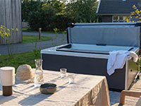 Unbrick One Jacuzzi