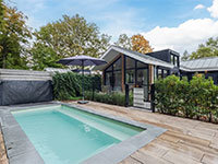 Pool Lodge